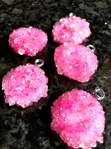 borax and pipe cleaners make these gorgeous crystal pendants for Mom!
